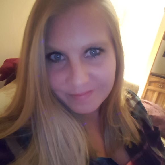 Meet your Posher, Rebecca - Picture 1 of 1